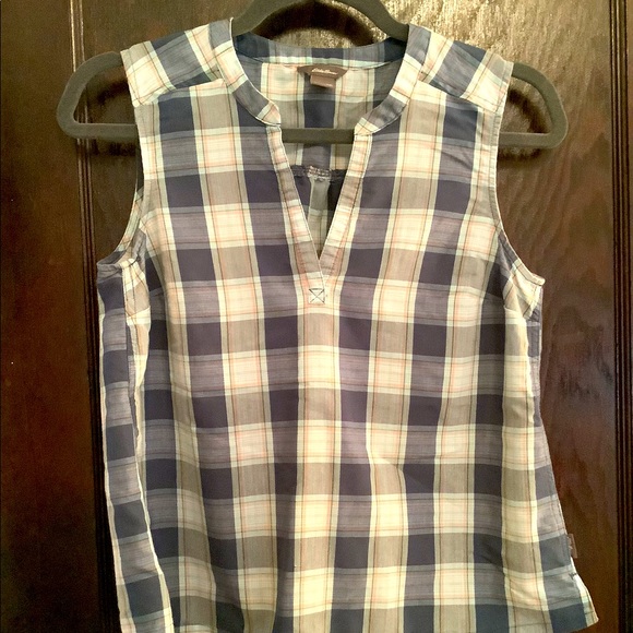 Women’s Eddie Bauer sleeveless V Neck Blouse - Picture 1 of 4